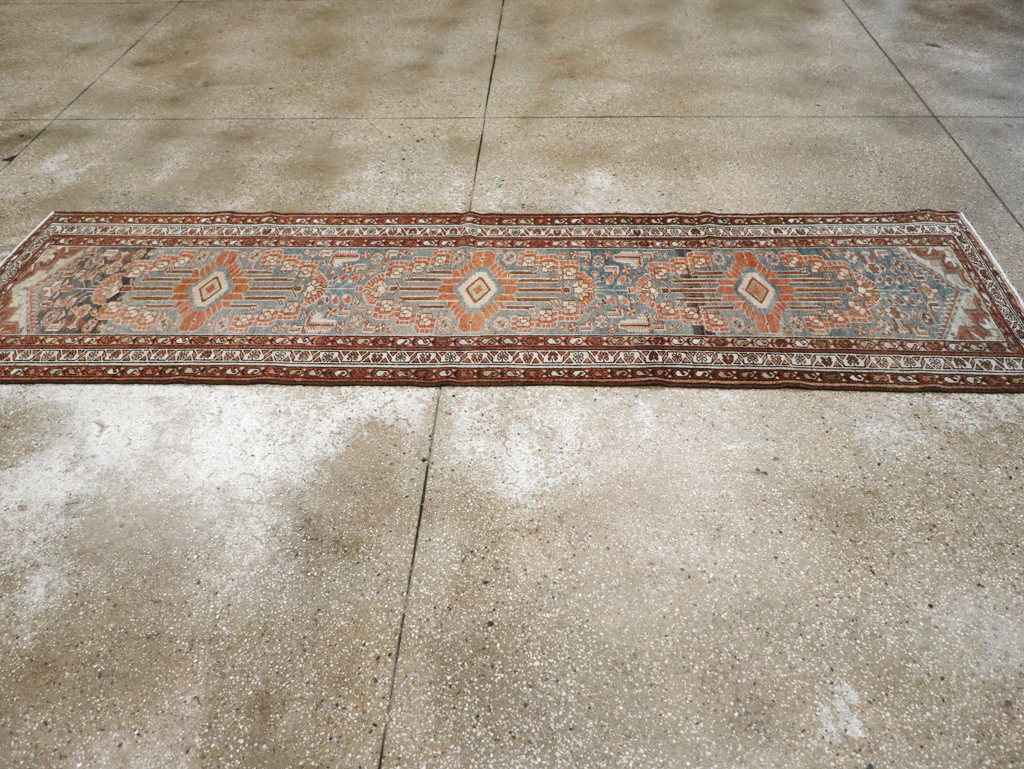 Antique Persian Malayer Runner, No.20438 - Galerie Shabab