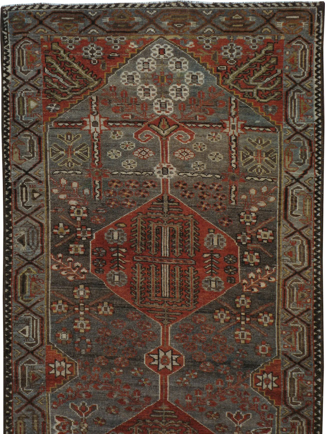 Antique Bakhtiari Runner, No.20448 - Galerie Shabab