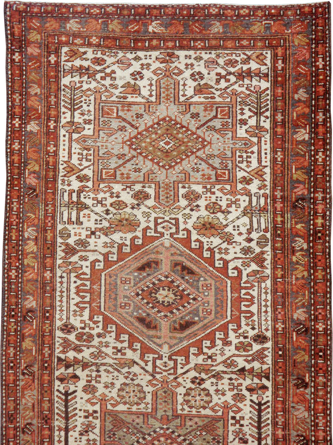 Vintage Persian Karajeh Runner, No.20451 - Galerie Shabab