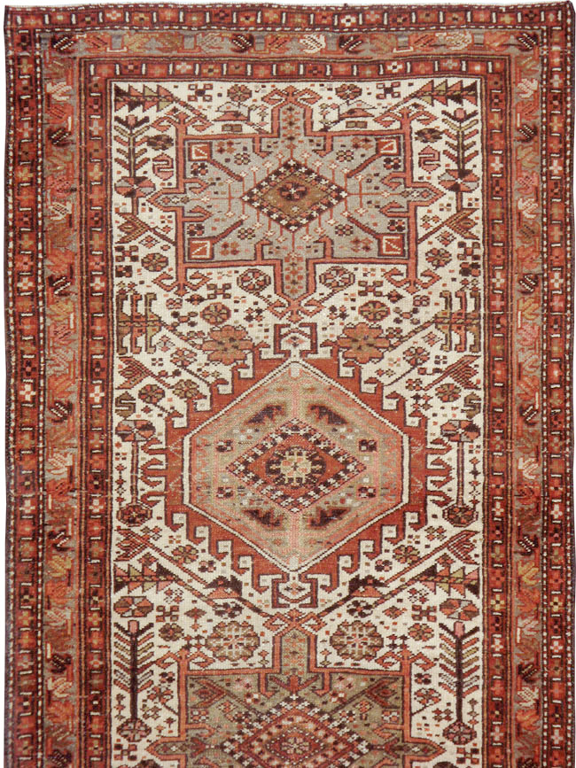 Vintage Persian Karajeh Runner, No.20451 - Galerie Shabab