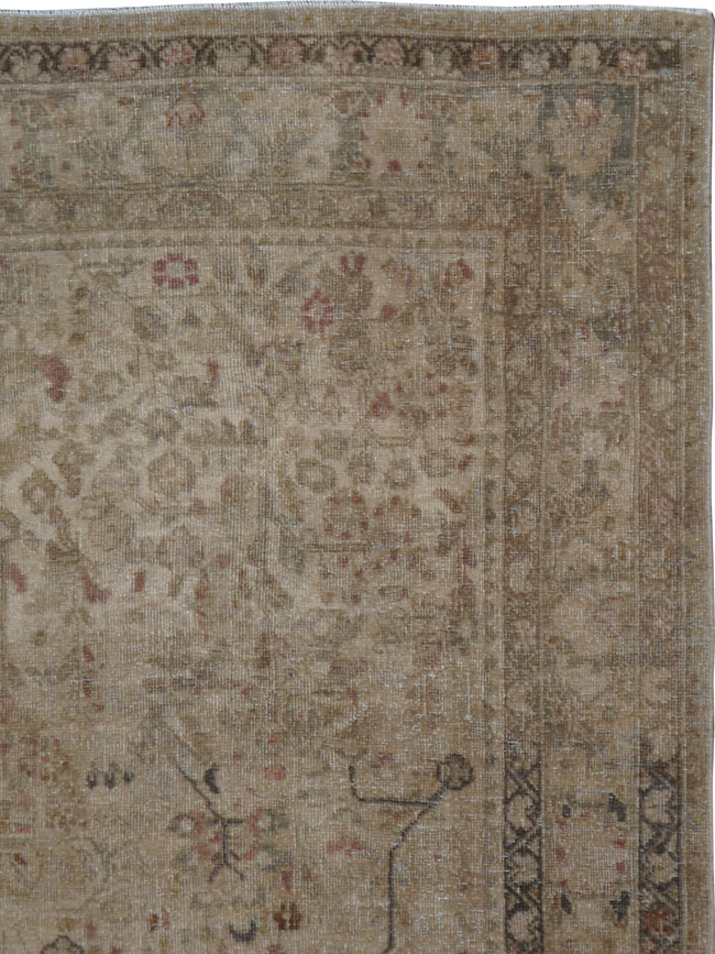 Antique Sarouk Rug, No.20452 - Galerie Shabab