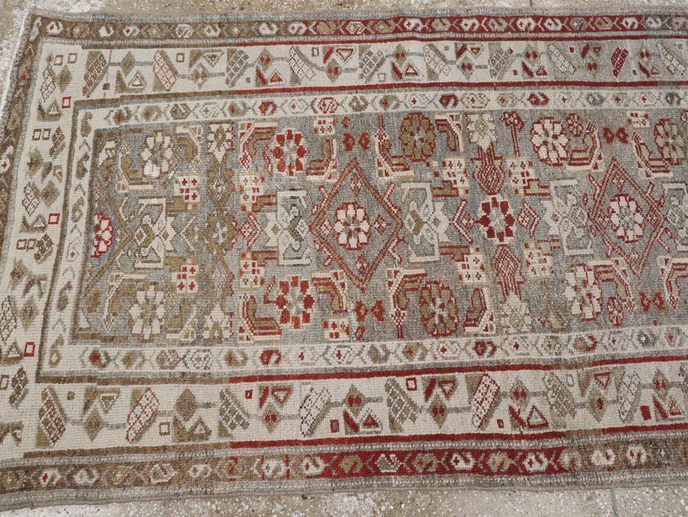 Vintage Persian Malayer Runner, No.20455 - Galerie Shabab