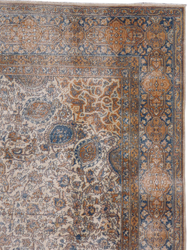 Antique Tabriz Rug, No.20463 - Galerie Shabab