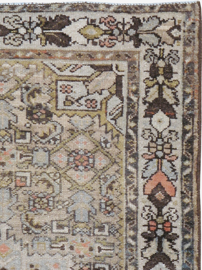 Antique Persian Malayer Throw Rug, No.20469 - Galerie Shabab