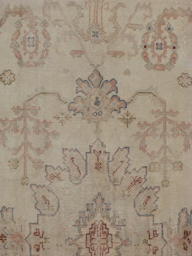 Antique Turkish Oushak Carpet, No.20473 - Galerie Shabab
