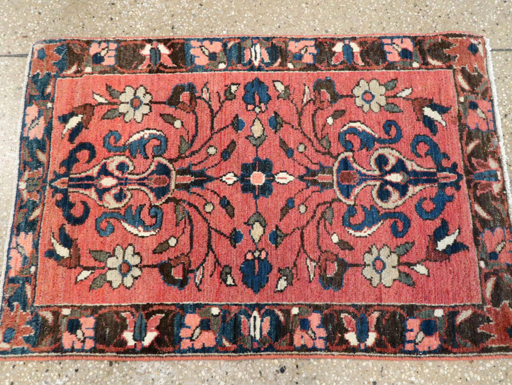 Antique Persian Hamadan Rug, No.20485 - Galerie Shabab