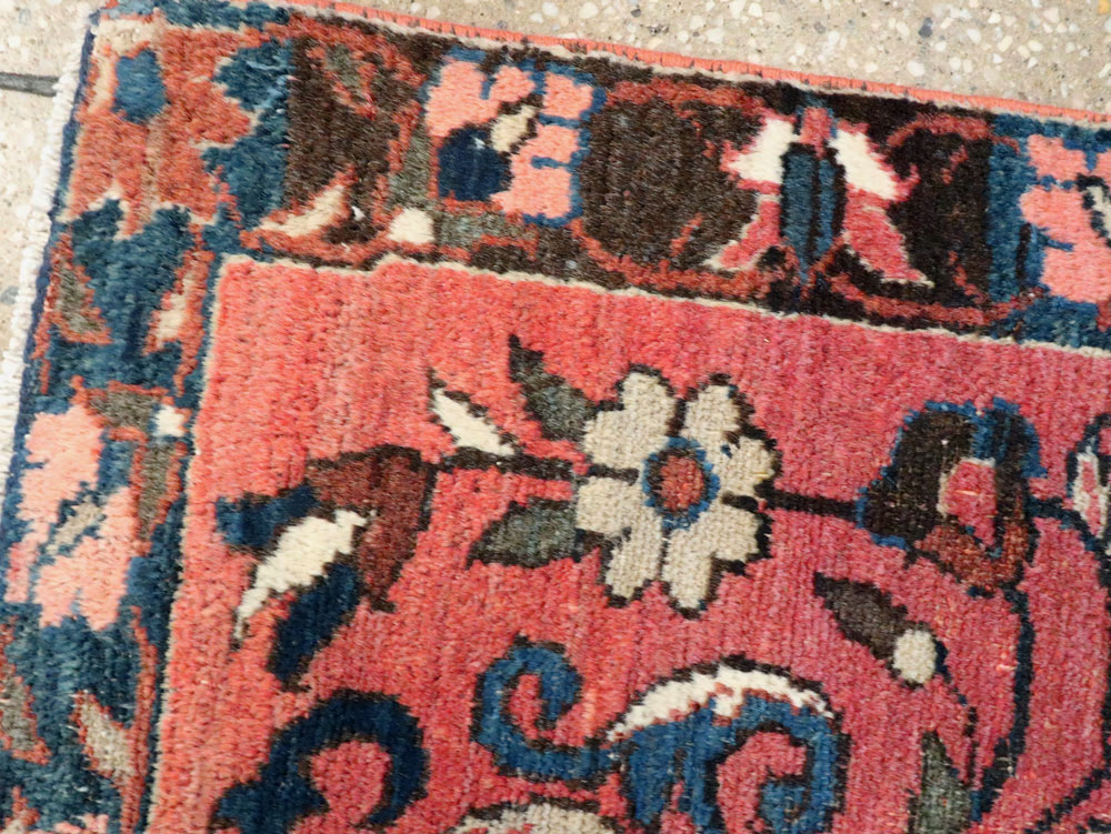 Antique Persian Hamadan Rug, No.20485 - Galerie Shabab