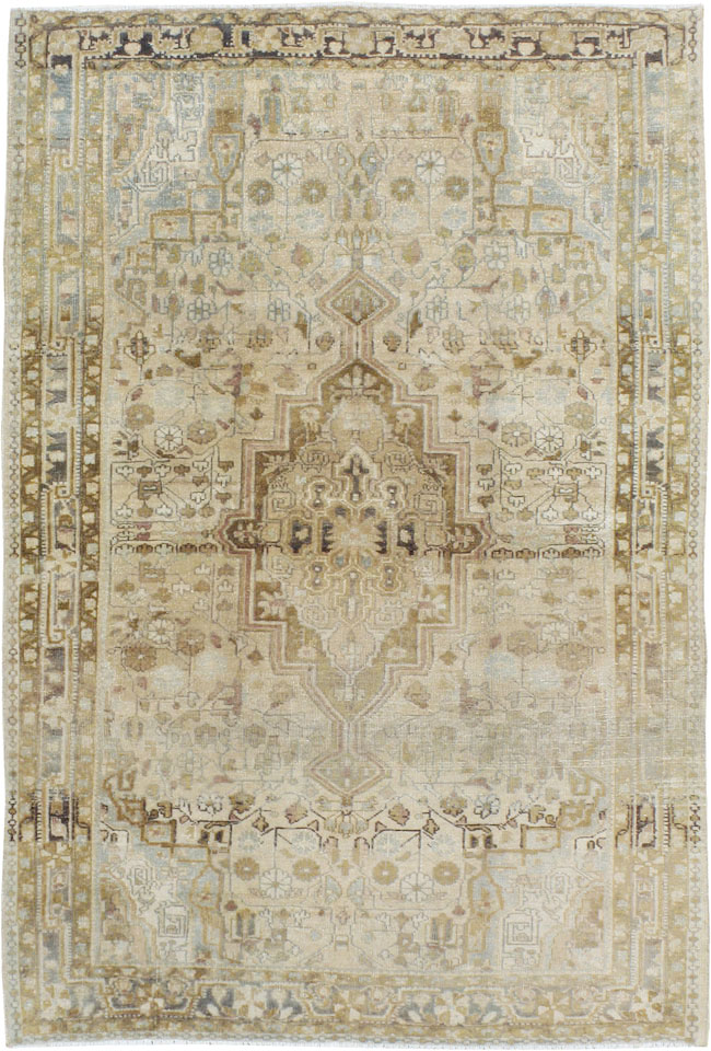 Antique Persian Sarouk Fereghan Rug, No.20495 - Galerie Shabab