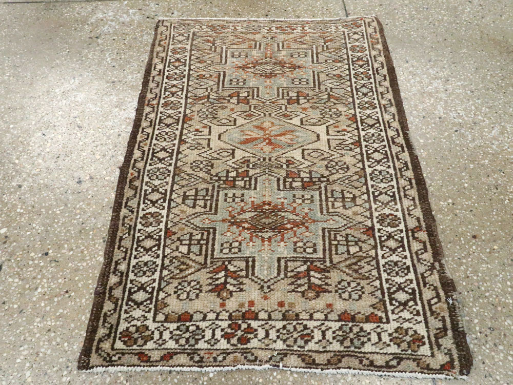 Vintage Persian Karajeh Rug, No.20501 - Galerie Shabab