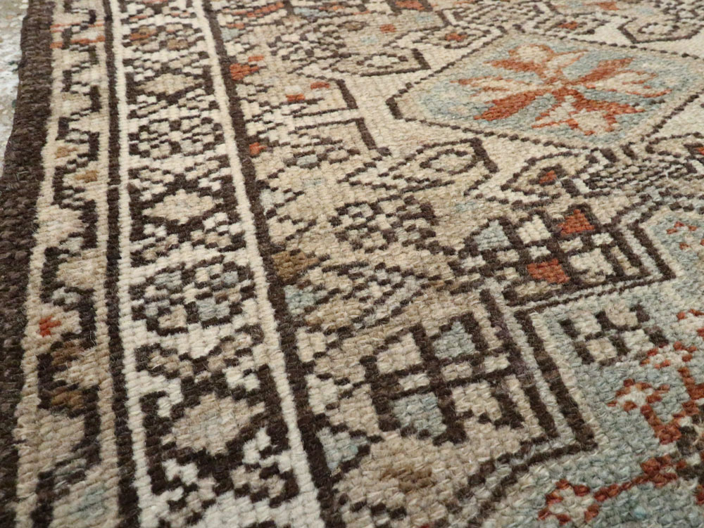 Vintage Persian Karajeh Rug, No.20501 - Galerie Shabab