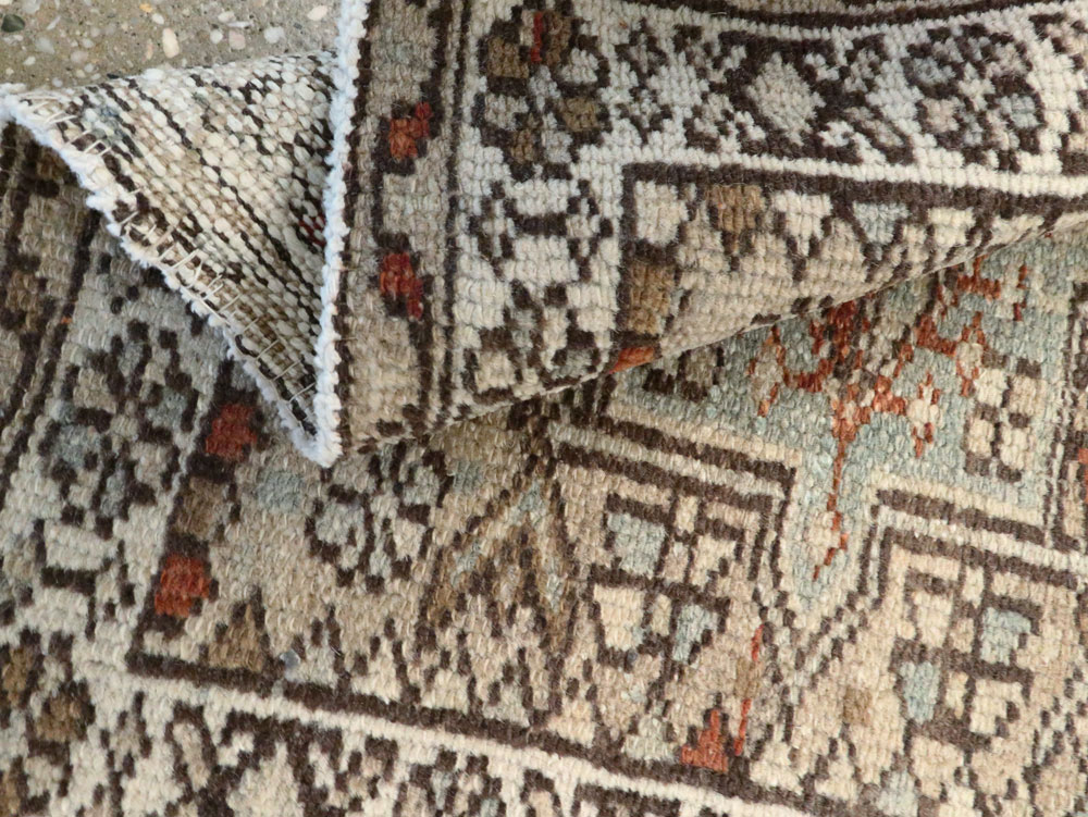 Vintage Persian Karajeh Rug, No.20501 - Galerie Shabab