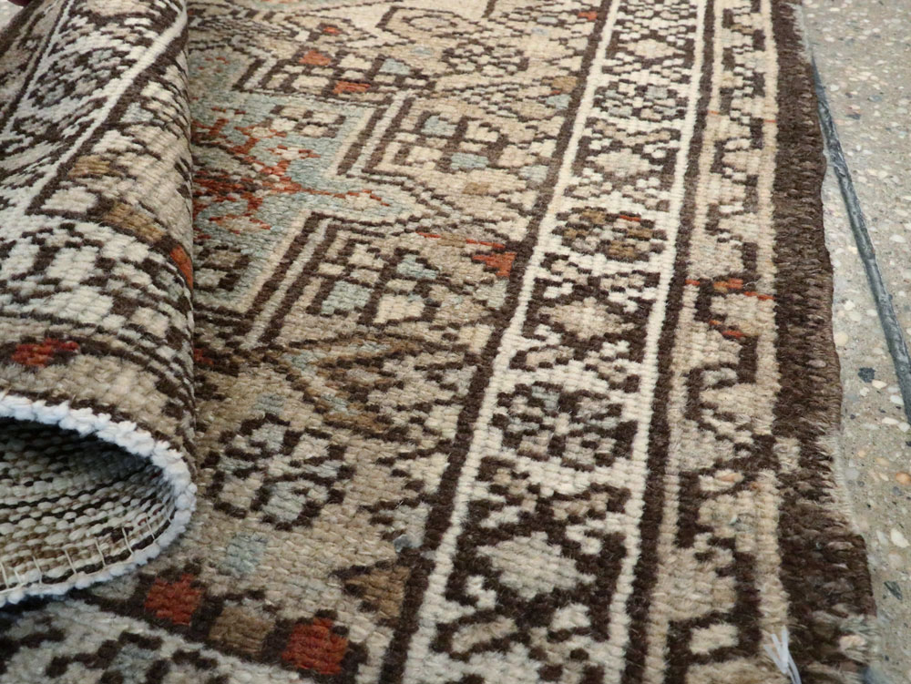 Vintage Persian Karajeh Rug, No.20501 - Galerie Shabab