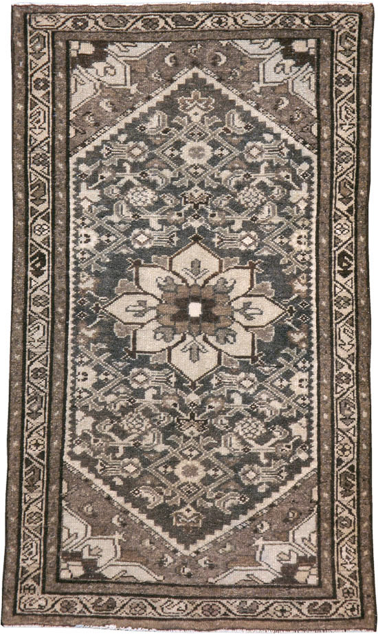 Vintage Persian Malayer Throw Rug, No.20513 - Galerie Shabab