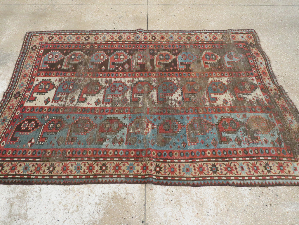 Antique Caucasian Kazak Distressed Rug, No.20515 - Galerie Shabab