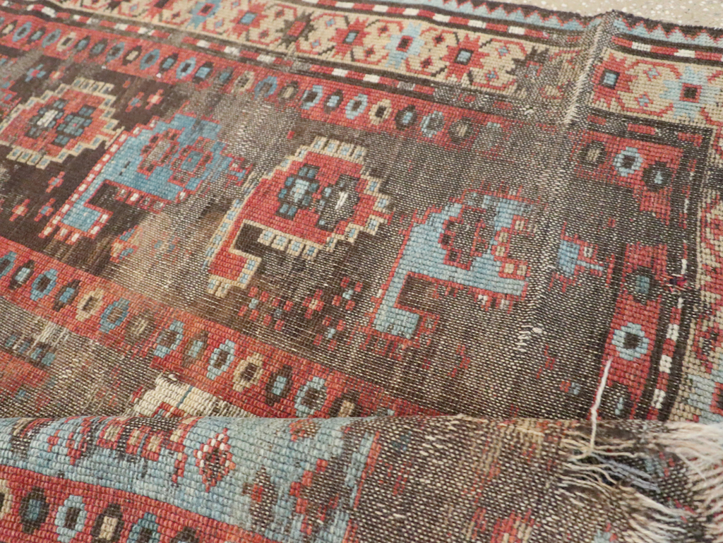 Antique Caucasian Kazak Distressed Rug, No.20515 - Galerie Shabab