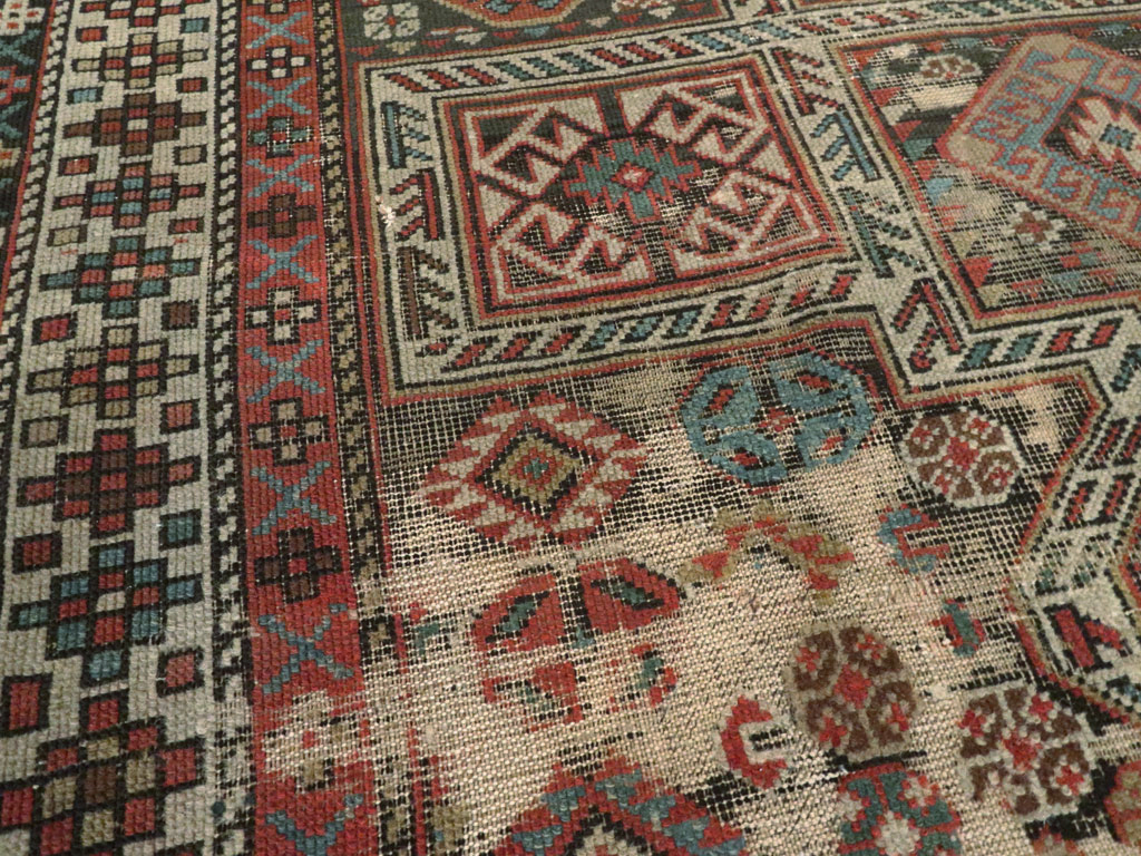 Antique Caucasian Shirvan Distressed Rug, No.20516 - Galerie Shabab