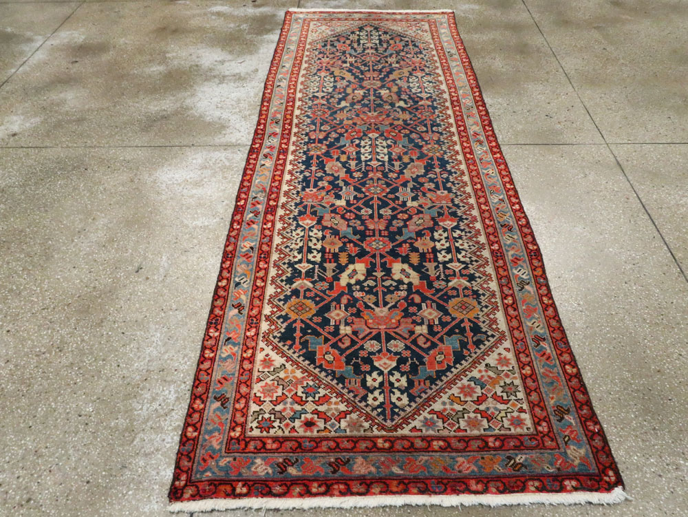 Antique Persian Malayer Runner, No.20519 - Galerie Shabab
