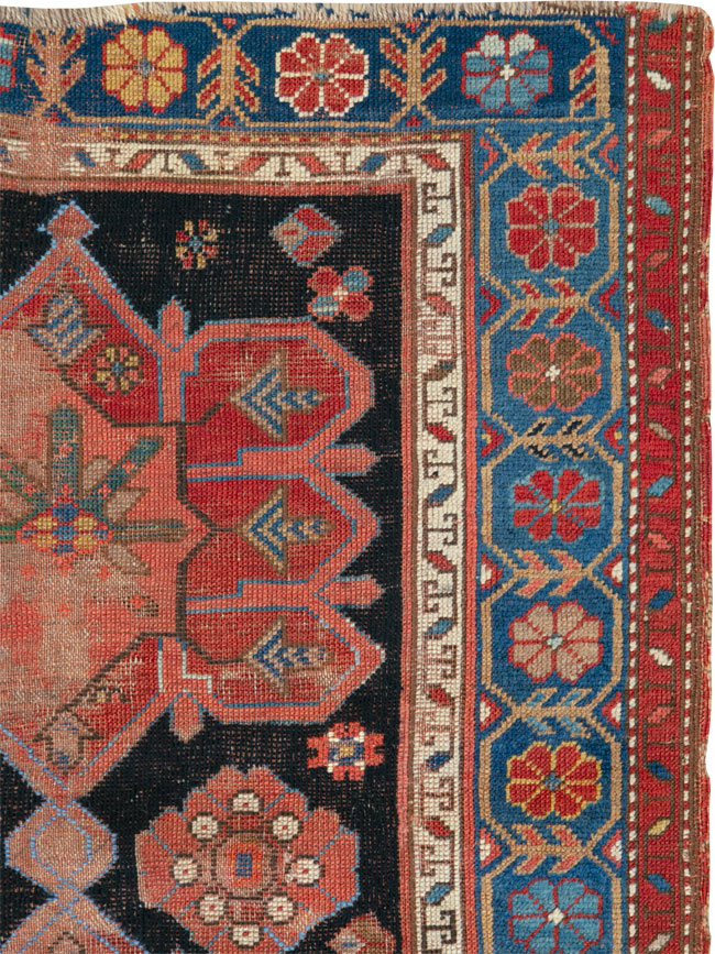 Antique Caucasian Kazak Distressed Rug, No.20526 - Galerie Shabab