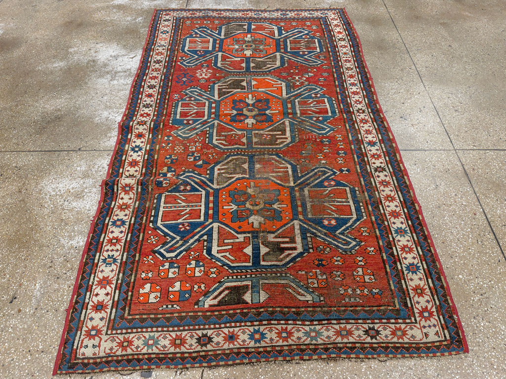 Antique Caucasian Kazak Distressed Rug, No.20529 - Galerie Shabab