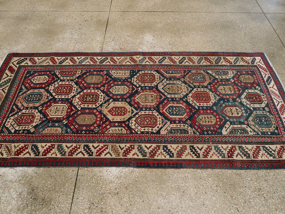 Antique Caucasian Kuba Rug, No.20534 - Galerie Shabab