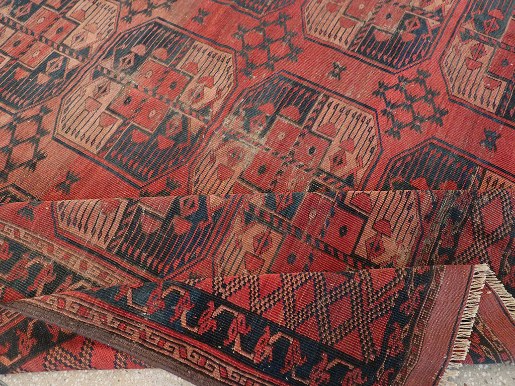 Antique Central Asian Turkoman Distressed Rug, No.20536 - Galerie Shabab