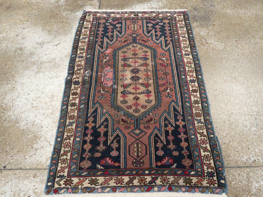 Antique Persian Malayer Rug, No.20538 - Galerie Shabab