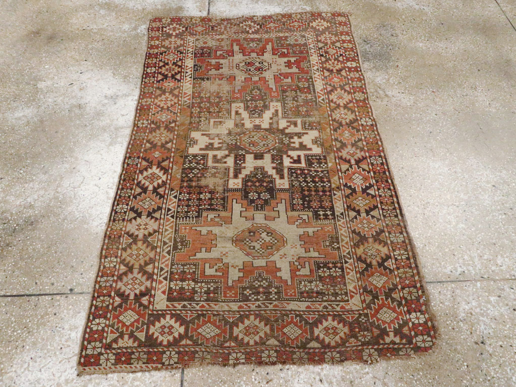 Antique Caucasian Kuba Distressed Rug, No.20547 - Galerie Shabab