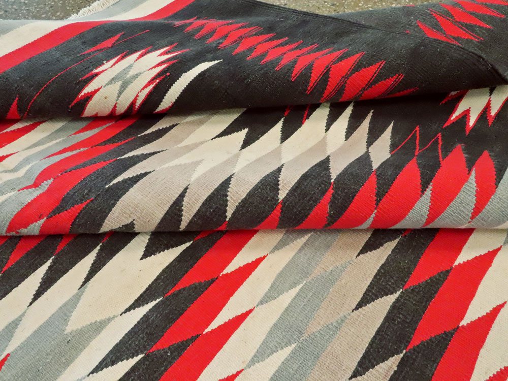 Vintage Indian Flat-weave Dhurrie Carpet, No.20550 - Galerie Shabab