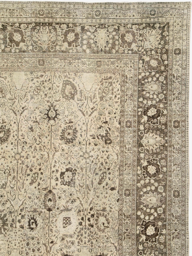 Antique Persian Tabriz Carpet, No.20552 - Galerie Shabab