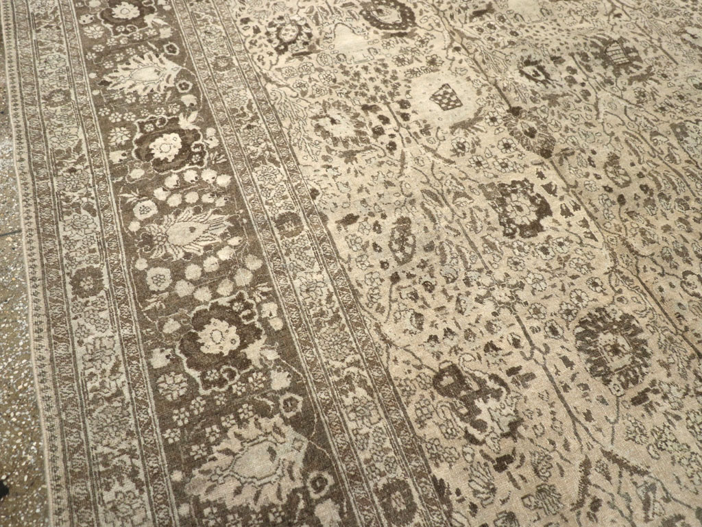 Antique Persian Tabriz Carpet, No.20552 - Galerie Shabab