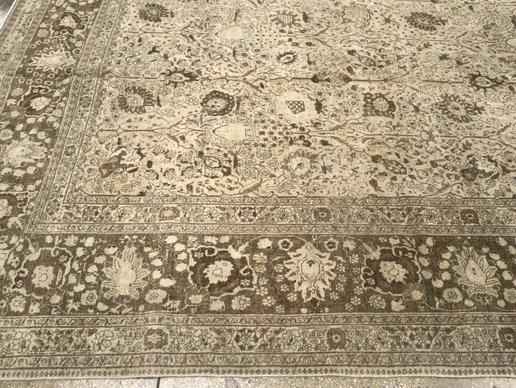 Antique Persian Tabriz Carpet, No.20552 - Galerie Shabab