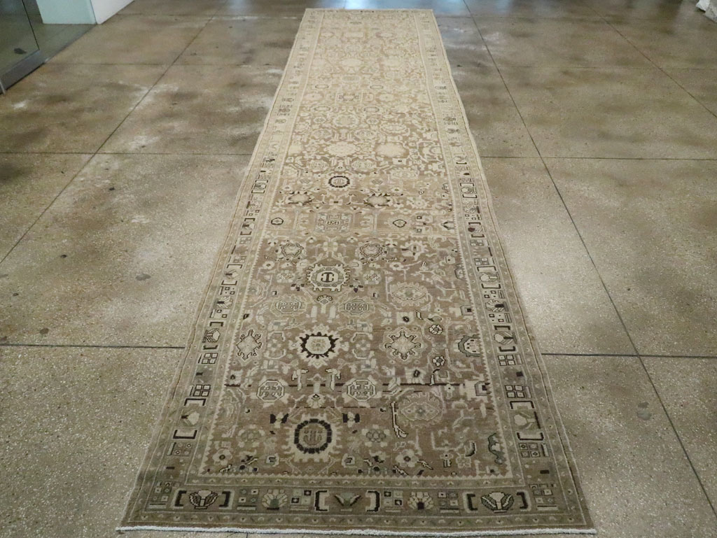 Vintage Persian Malayer Wide Gallery Runner, No.20559 - Galerie Shabab