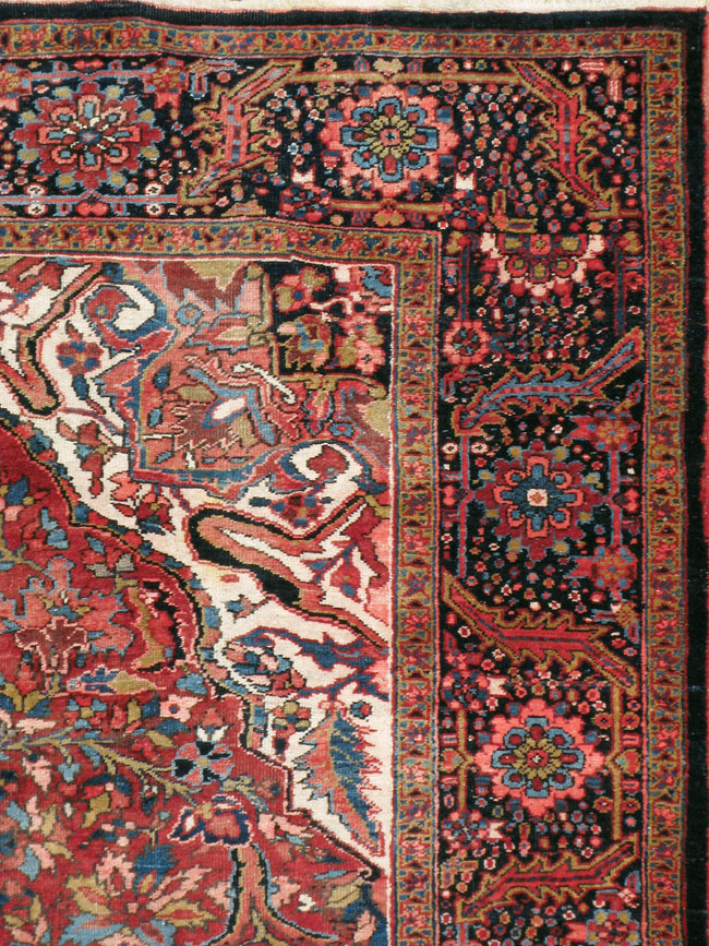 Vintage Persian Heriz Carpet, No.20566 - Galerie Shabab