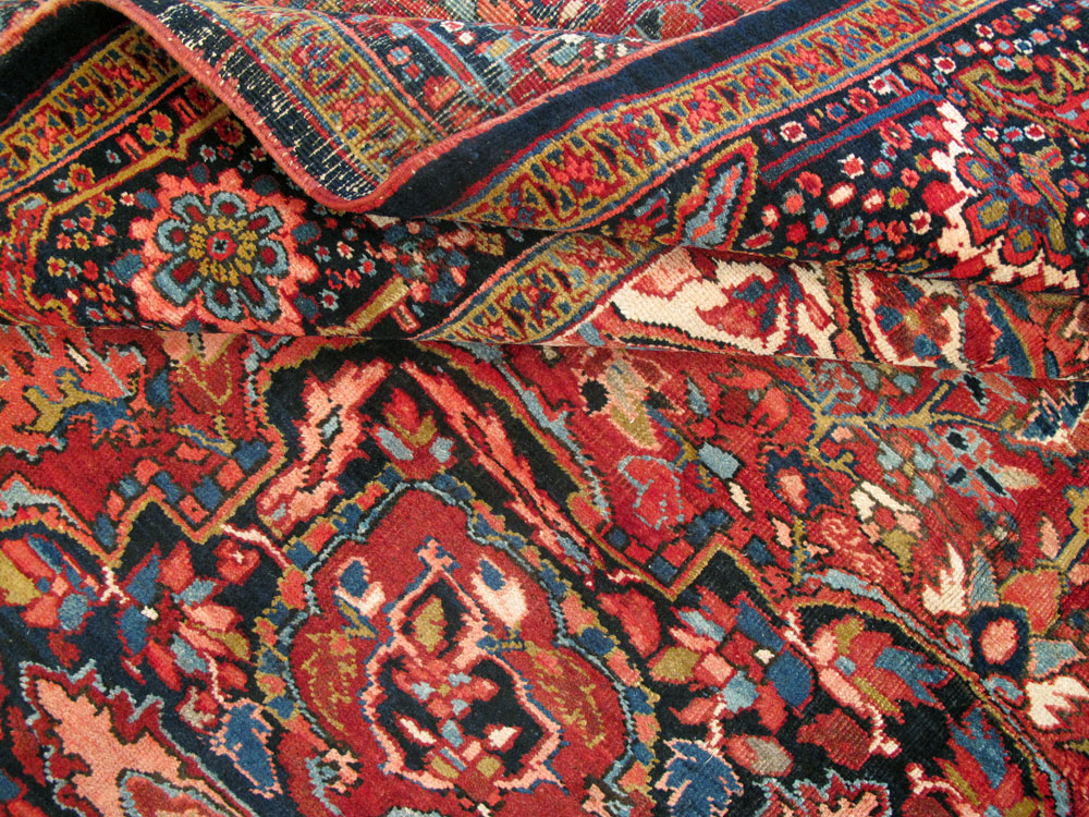 Vintage Persian Heriz Carpet, No.20566 - Galerie Shabab