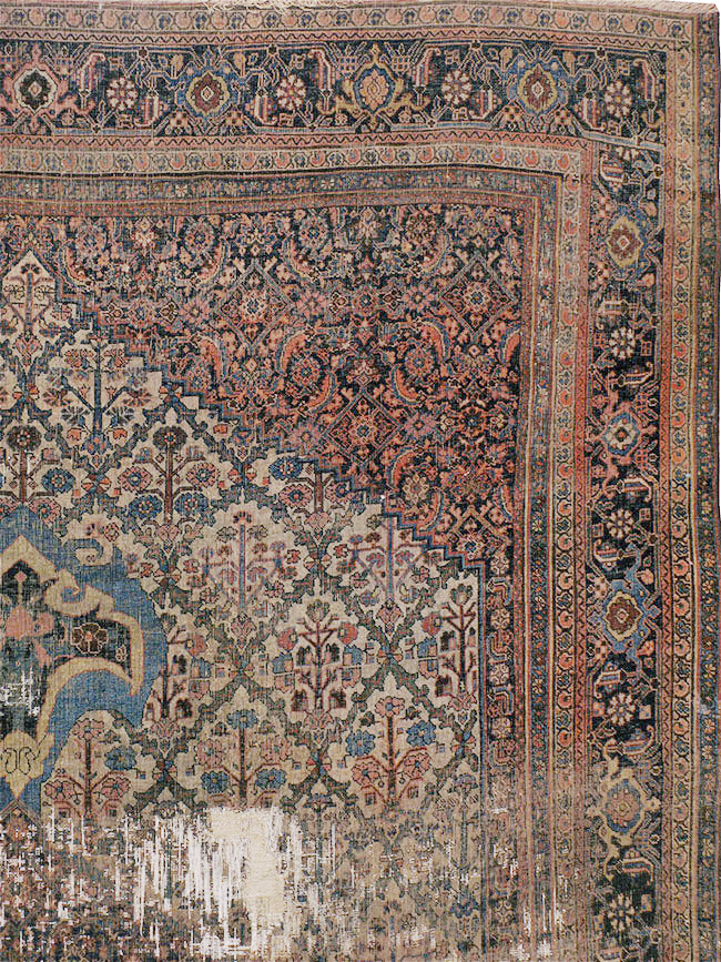 Antique Persian Bidjar Distressed Carpet, No.20569 - Galerie Shabab