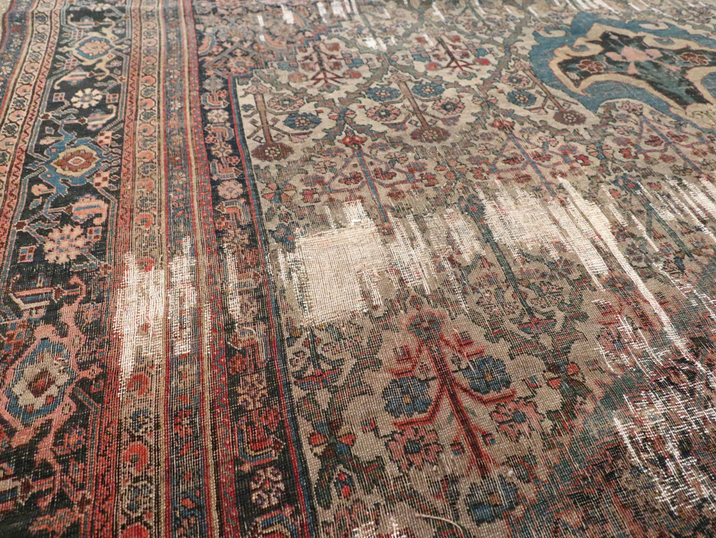 Antique Persian Bidjar Distressed Carpet, No.20569 - Galerie Shabab