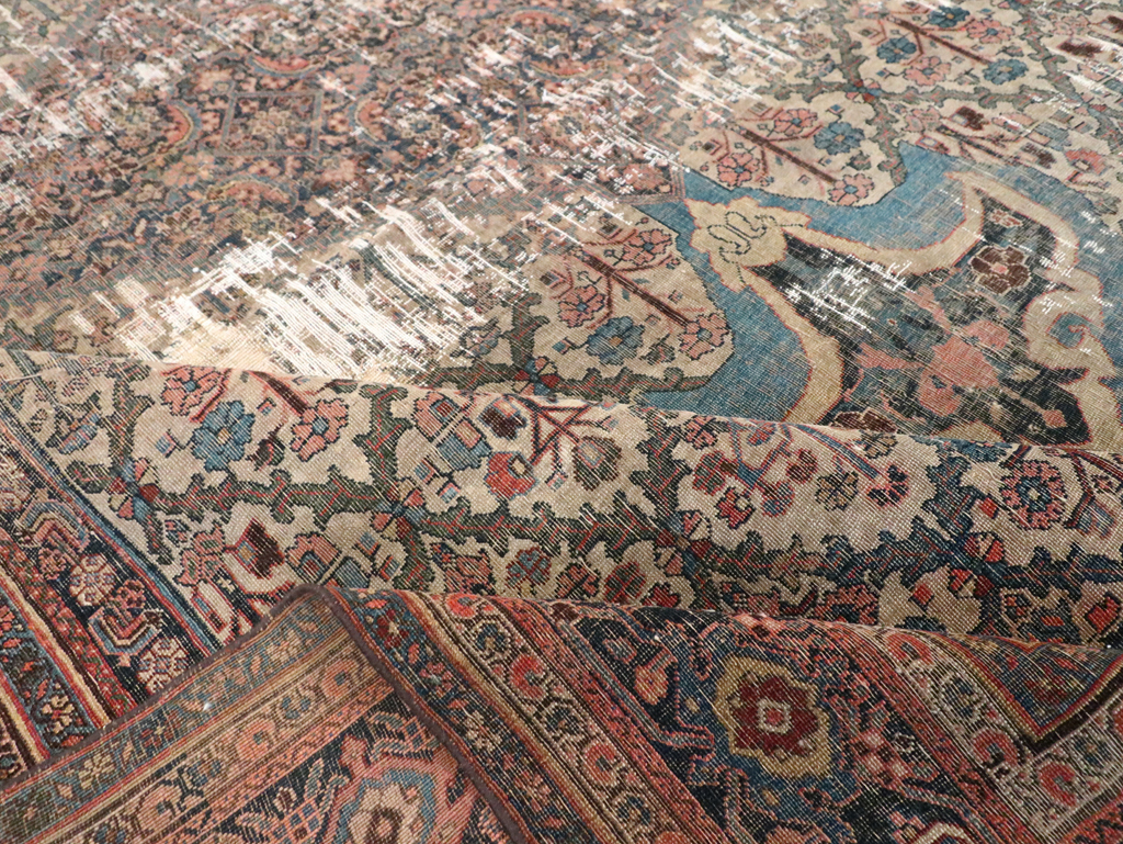 Antique Persian Bidjar Distressed Carpet, No.20569 - Galerie Shabab