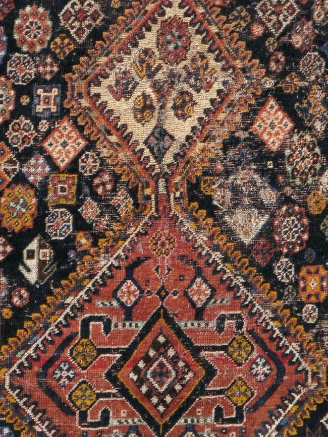Antique Persian Shiraz Distressed Rug, No.20573 - Galerie Shabab