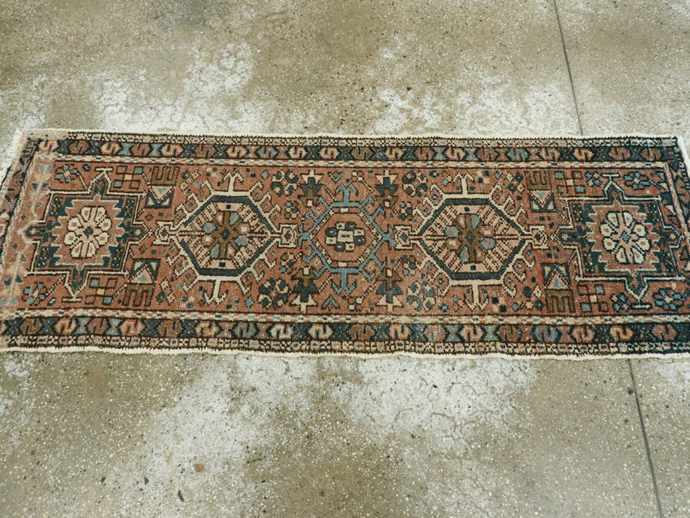 Vintage Persian Karajeh Runner, No.20583 - Galerie Shabab