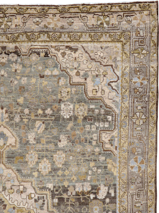 Antique Persian Sarouk Fereghan Rug, No.20627 - Galerie Shabab