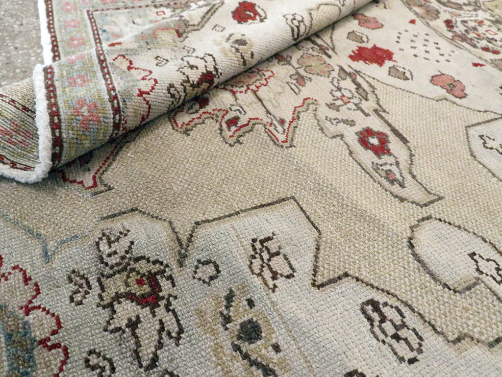 Antique Persian Malayer Rug, No.20636 - Galerie Shabab