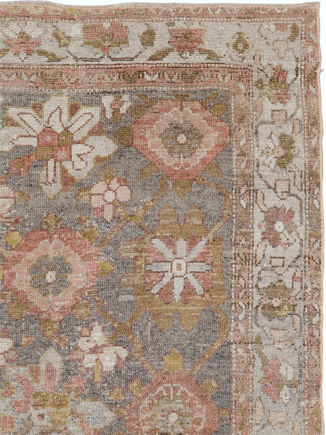 Antique Persian Kurdish Rug, No.20642 - Galerie Shabab