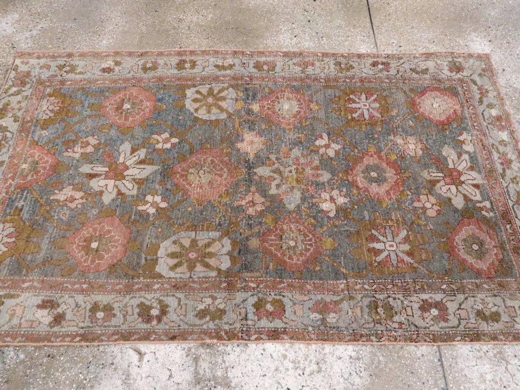 Antique Persian Kurdish Rug, No.20642 - Galerie Shabab