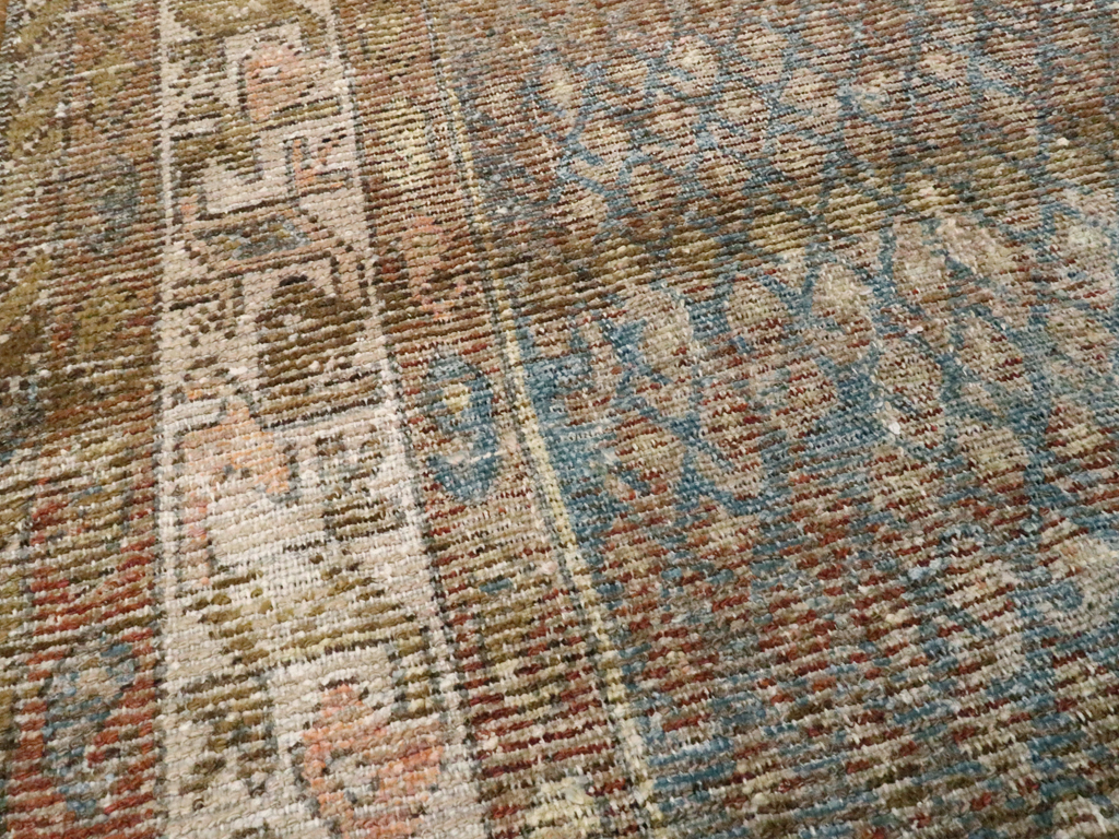 Antique Persian Malayer Distressed Rug, No.20647 - Galerie Shabab