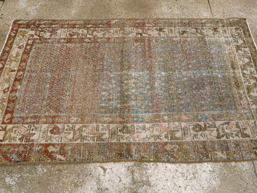 Antique Persian Malayer Distressed Rug, No.20647 - Galerie Shabab