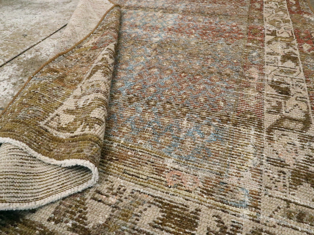 Antique Persian Malayer Distressed Rug, No.20647 - Galerie Shabab