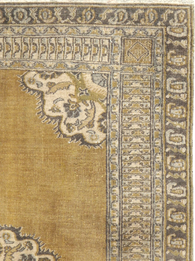 Antique Persian Khorossan Rug, No.20657 - Galerie Shabab