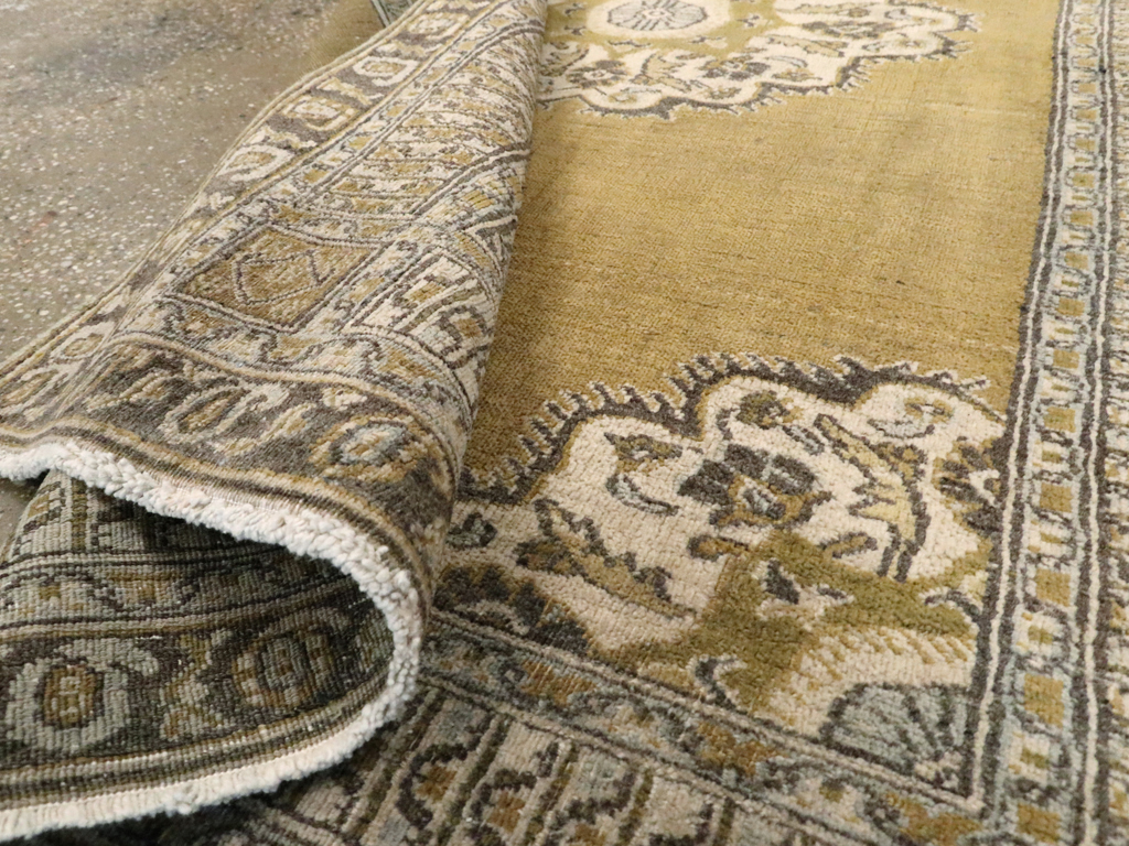 Antique Persian Khorossan Rug, No.20657 - Galerie Shabab