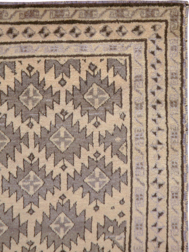 Vintage Persian Baluch Rug, No.20683 - Galerie Shabab