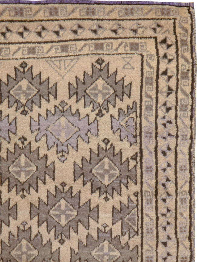 Vintage Persian Baluch Rug, No.20683 - Galerie Shabab